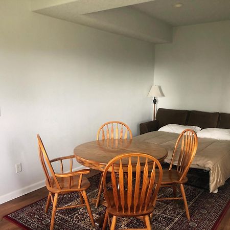 2 Bedroom Suite: Views, Private Entrance, Evchgr Amity Εξωτερικό φωτογραφία